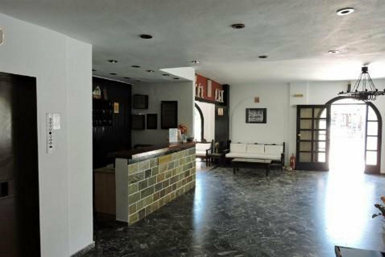 מאליה Alkyonides Beach Hotel מראה חיצוני תמונה
